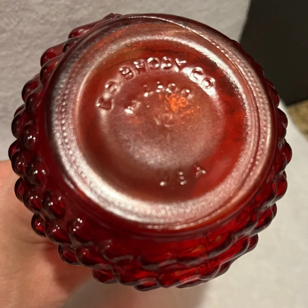 Vintage E. O. Brody Red Hobnail Bud Vase - Picture 11 of 12